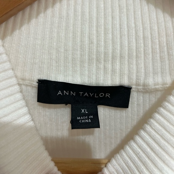Ann Taylor Ivory Ribbed Knit Long Sleeve Sweater Mock Neck Women’s Size XL NWT - Picture 4 of 10